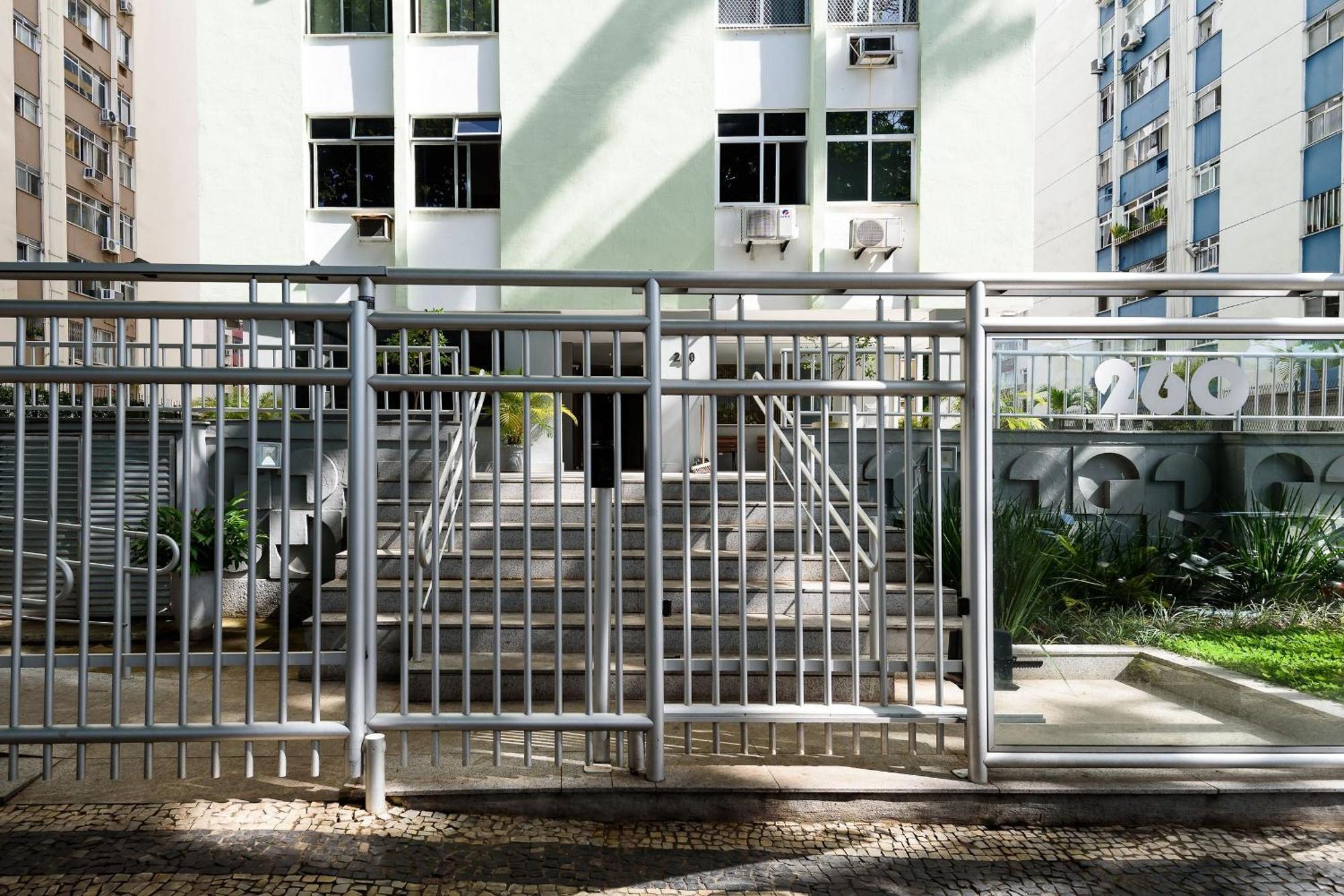 No Leblon Com 3 Quartos | Gbc 260/301 Apartemen Rio de Janeiro